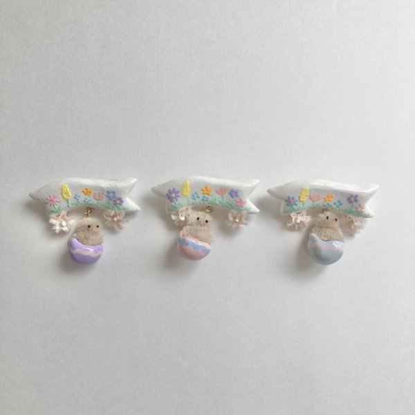 画像1: ☆SALE☆¥2,000☆ mikiny's ひよこBrooch (1)